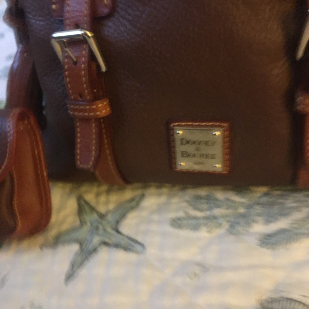 Dooney y bourke❌sold❌ - Picture 4 of 6